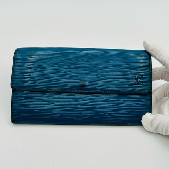 Louis Vuitton Handbags - Louis Vuitton Long Epi Wallet